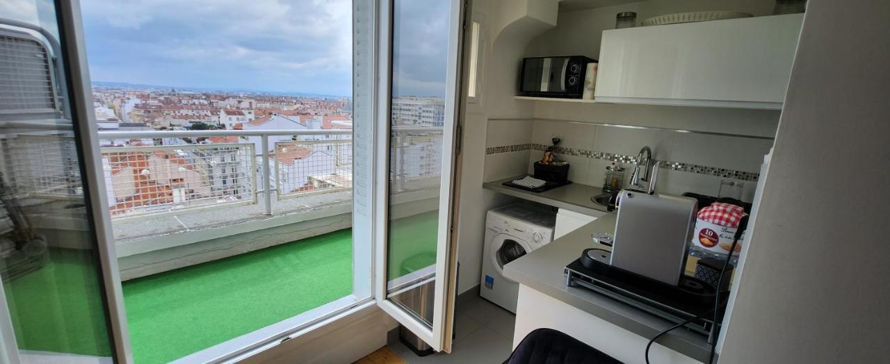 Appartement Plein Sud Terrasse Avec Vue Panoramique Climatisation Parking Lyon